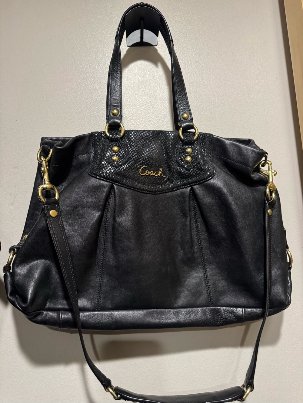 Coach Ashley Black Leather Shoulder Tote Bag